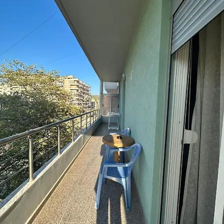 & Comfy * Vlorë